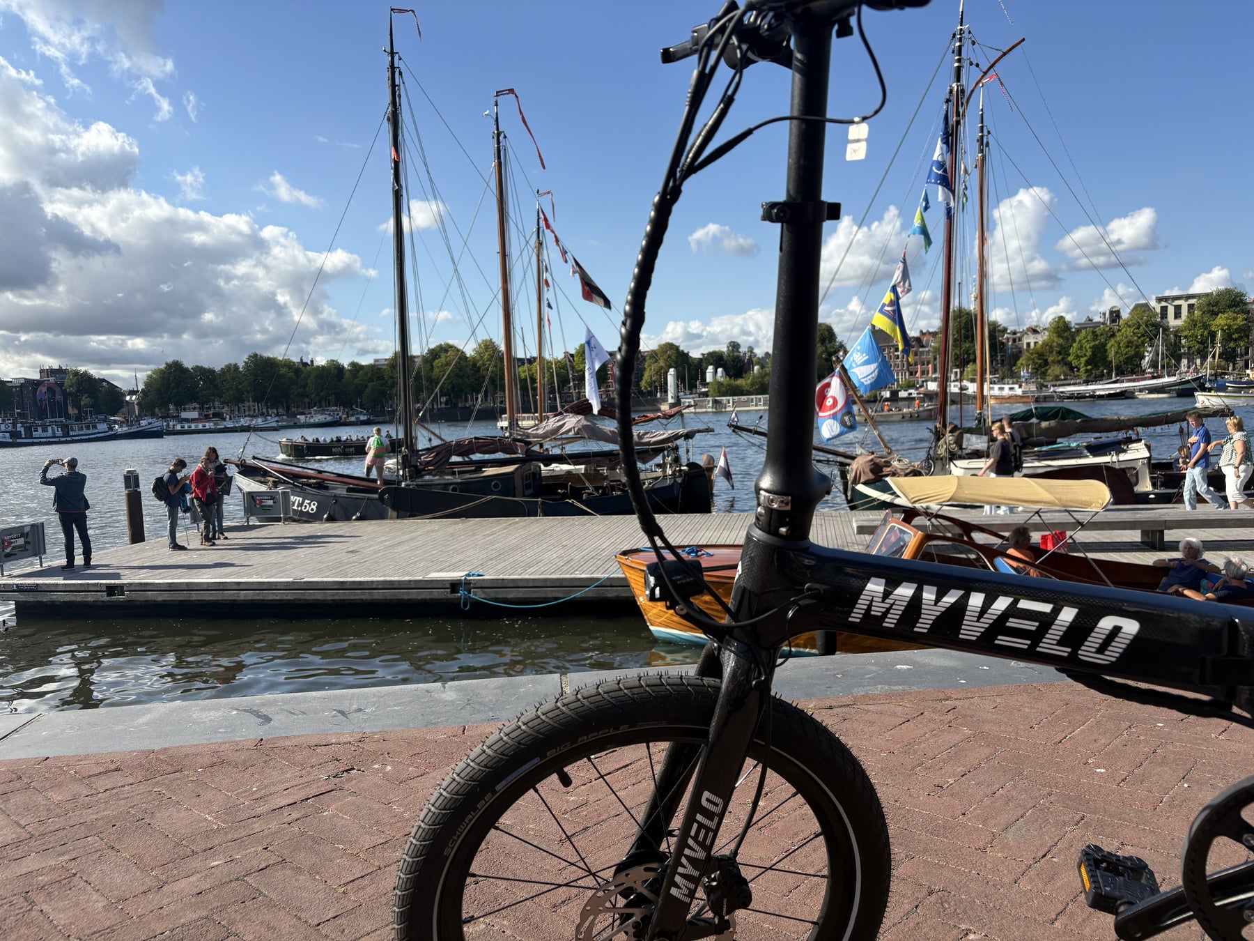 Segeln und Radfahren: Klappräder als Geheimtipp für den Bootsurlaub