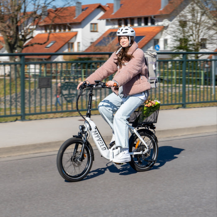 myvelo berlin elektro klapprad MYVELO Berlin electric folding bike low step-through — myvelo.de